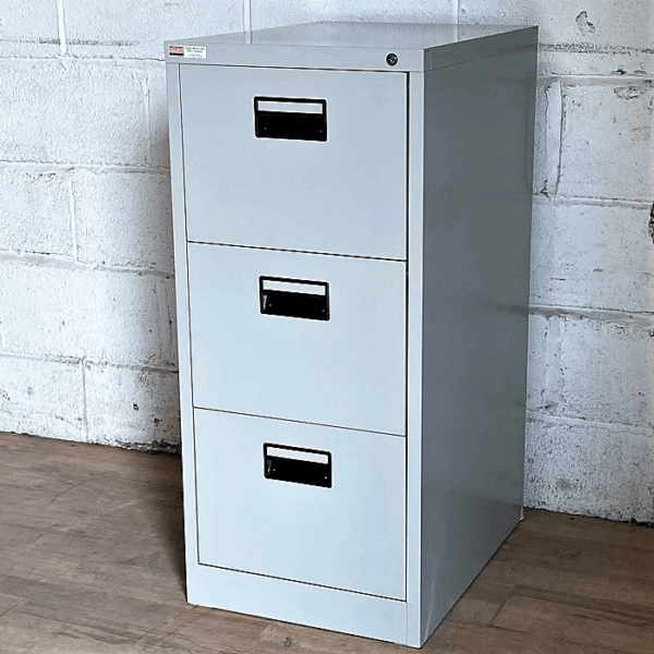 triple drawer filing cabinet, 3 drawer file cabinet, three-drawer office cabinet, triple drawer storage unit, metal 3-drawer filing cabinet, wood triple drawer cabinet, office filing cabinet with 3 drawers, 3-drawer document cabinet, triple drawer file organizer, lockable 3-drawer cabinet, heavy-duty triple drawer cabinet, vertical filing cabinet 3 drawers, triple drawer pedestal cabinet, compact 3-drawer filing cabinet, mobile 3-drawer file unit, steel triple drawer filing cabinet, wooden 3-drawer file cabinet, three-drawer office storage, 3 drawer legal file cabinet, A4 file cabinet 3 drawers, office drawer unit with lock, triple drawer document storage, three-tier filing cabinet, triple drawer desk cabinet, 3-drawer under desk storage, secure 3-drawer file cabinet, triple file drawer unit, modern triple drawer cabinet, office storage cabinet 3 drawers