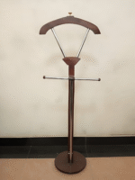 Executive Mahogany Coat Hanger - Image 4