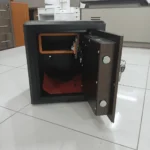 55KG Fireproof Office Safe - Image 6