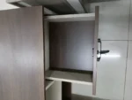 Spacious L-shaped Executive Desk - Image 6